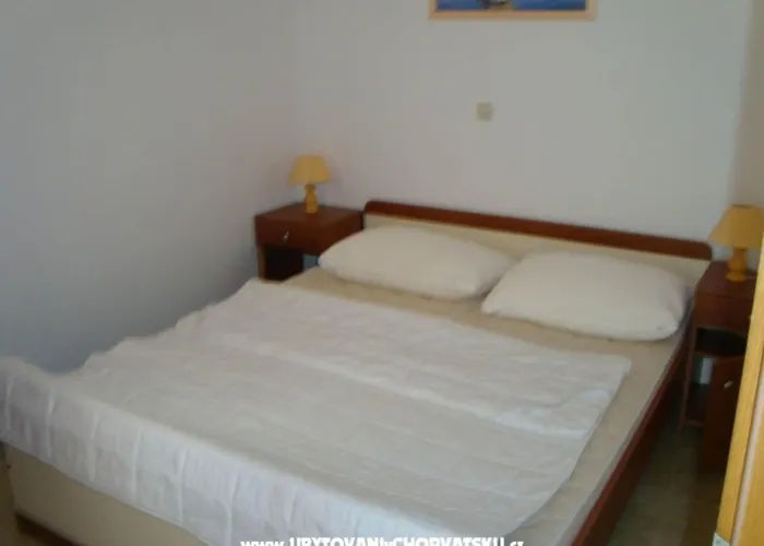 Two-bedroom * トロギール